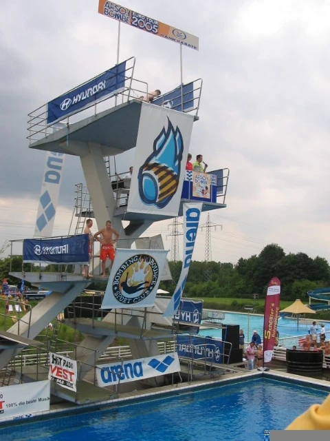 Der Turm ist bereit · Arschbombe, Oer-Erkenschwick, 2005.