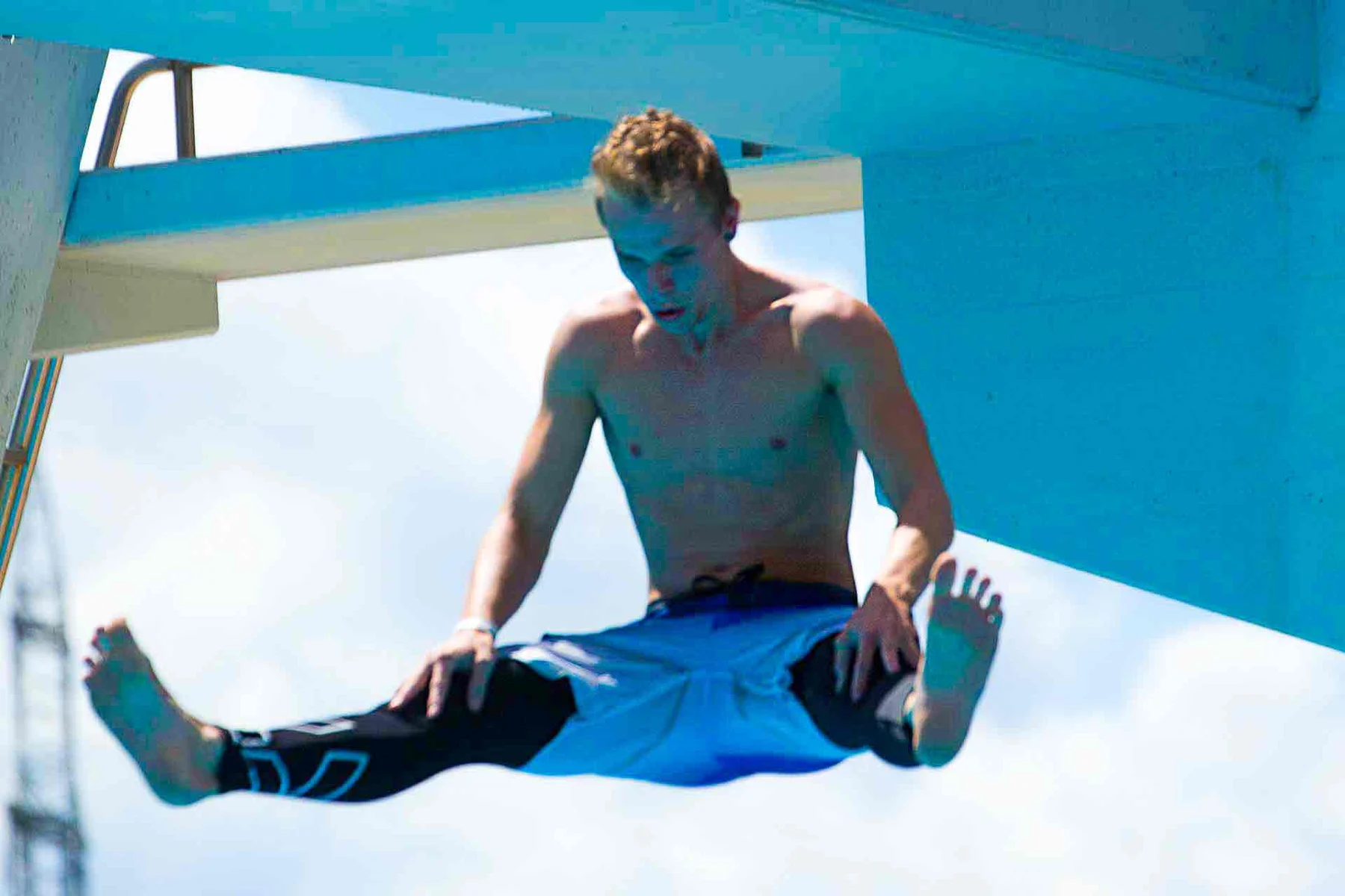 Sprung im Freibad. Originalarchiv.