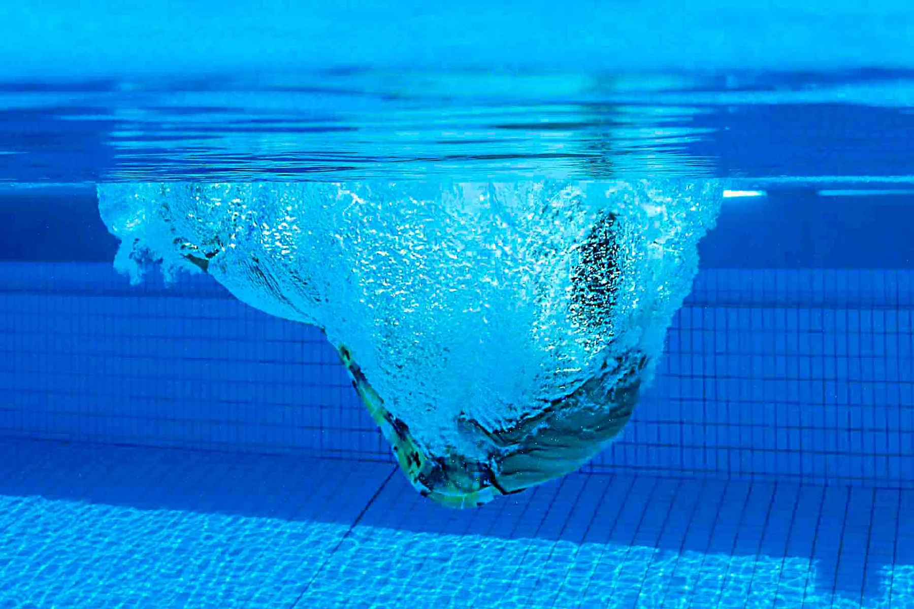 Unterwasseraufnahme mit Luftblasen. Originalarchiv.