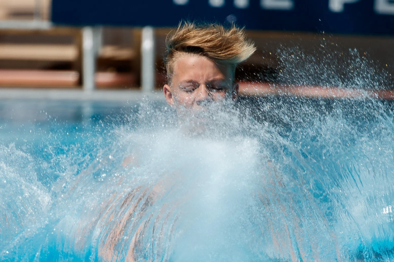 Ein Splash, aus nächster Nähe fotografiert. Originalarchiv.