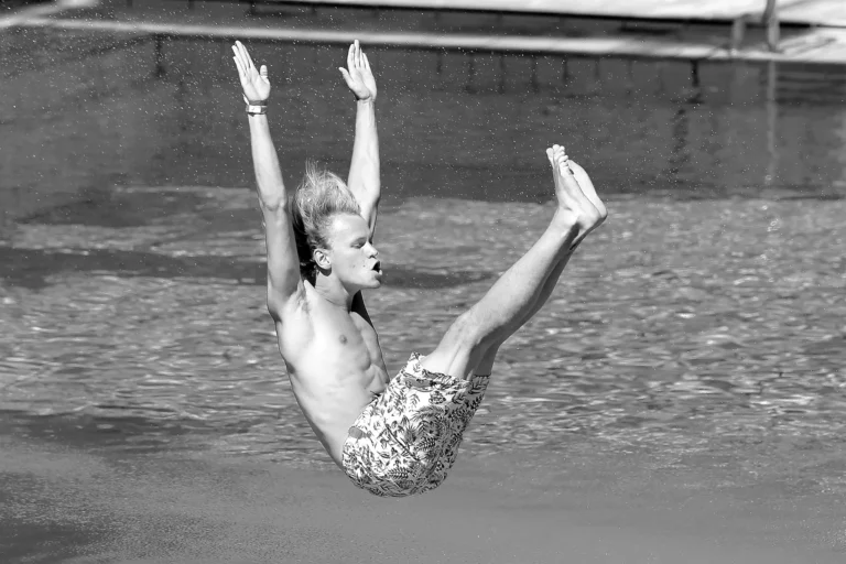 Tukka Palonen an der Wasserfläche. Archivaufnahme, 2015.